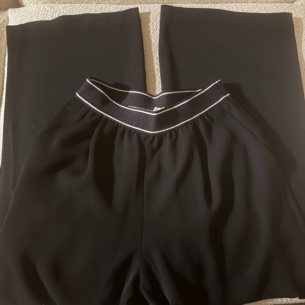 Reiss black women's pant, size 6R.  Like new, wide leg.